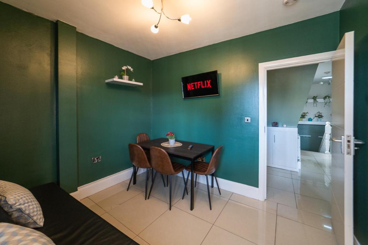 Apartment Central Лондон Екстериор снимка